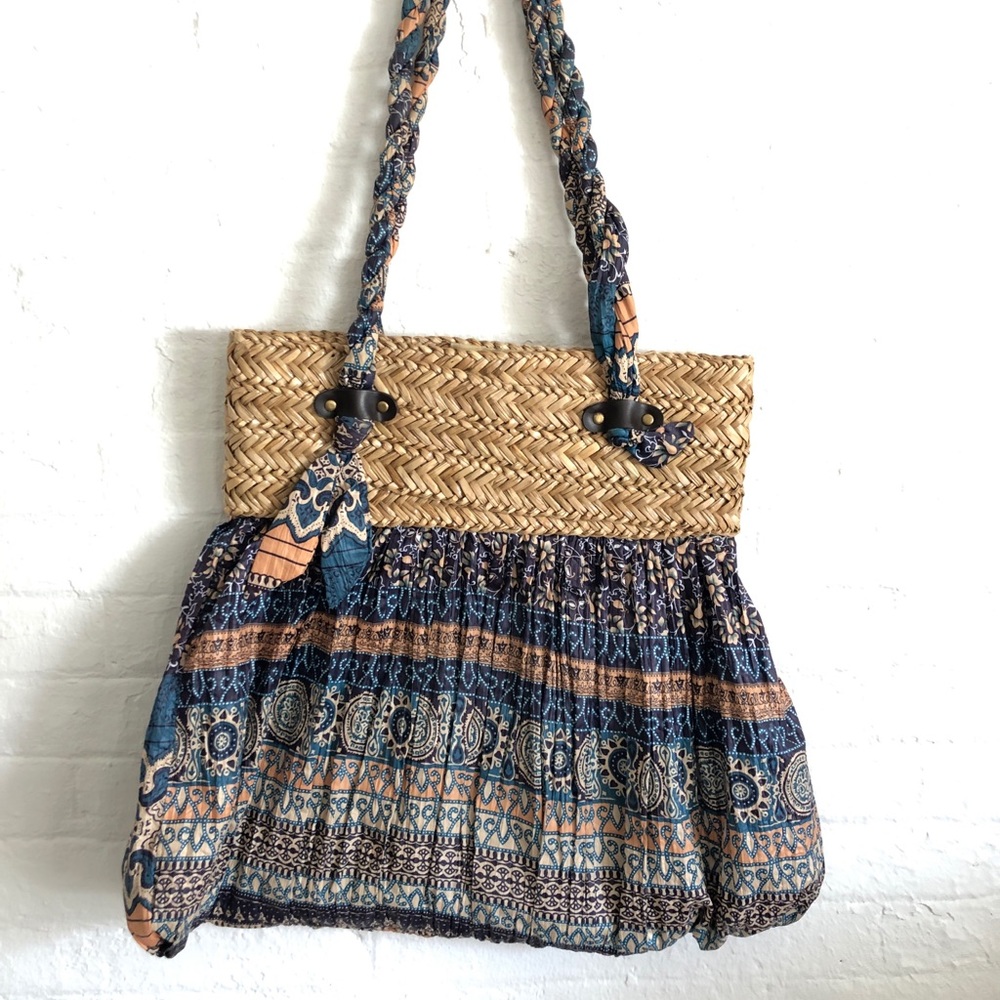 Shoulder bag multi color